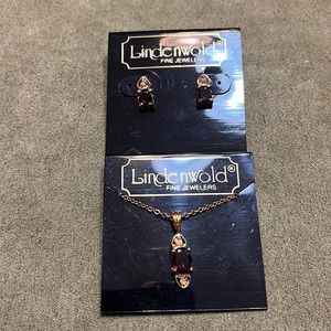 Lindenwold Fine Jewelers Earring and Necklace Set